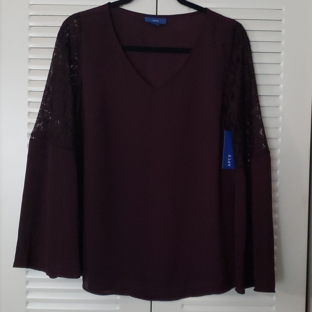 Beautiful Apt.9 long-sleeve blouse